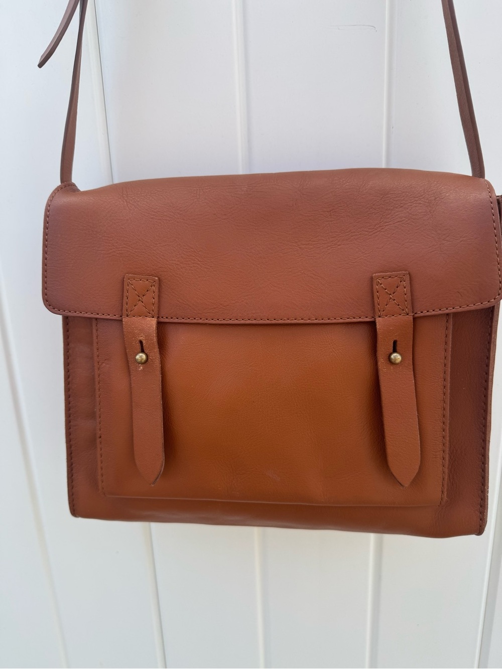 Abercrombie & Fitch Cognac Brown Leather Crossbody /Messenger Flap Bag